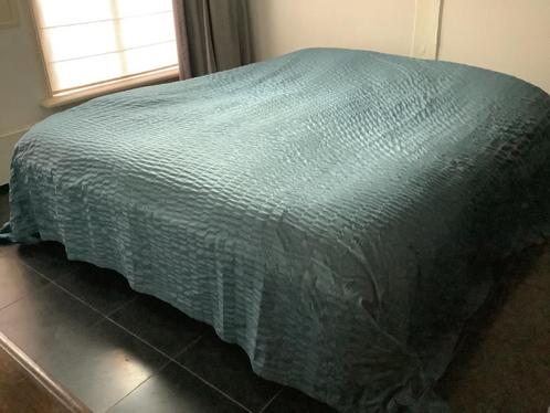 Kleed voor bed of bank, Huis en Inrichting, Woonaccessoires | Plaids en Woondekens, Ophalen