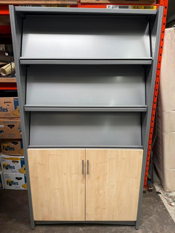 winkeldisplay of presentatiemeubel met planken+opbergkast., Huis en Inrichting, Kasten | Roldeurkasten en Archiefkasten, Zo goed als nieuw