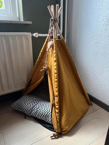 Tipy tent voor kat beschikbaar voor biedingen