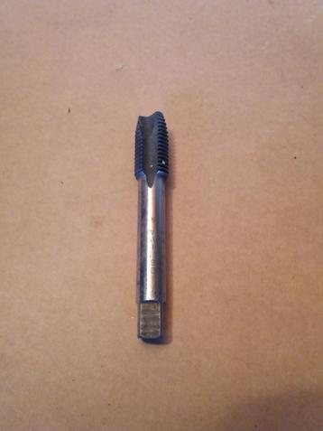 tap M16 met wring ijzer beschikbaar voor biedingen