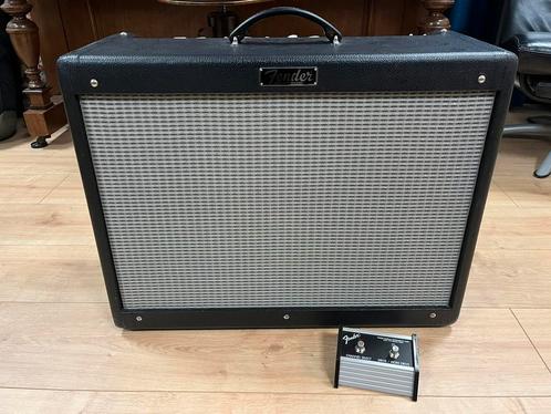 Fender Hot Rod Deluxe III gitaarversterker met footswitch, Muziek en Instrumenten, Versterkers | Bas en Gitaar, Zo goed als nieuw