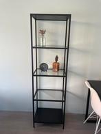 VITTSJÖ Stellingkast, zwartbruin/glas, 51x175 cm, Ophalen, Zo goed als nieuw