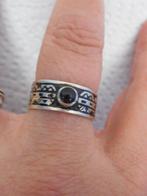 Zilveren ring met onyx maat 17.75 nr.684