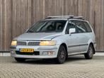 Mitsubishi Space Wagon 2.4 GDI Shogun 7p. EXPORT, Auto's, Mitsubishi, Stof, Gebruikt, Zwart, 4 cilinders