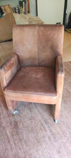 6 Eetkamerstoelen bruin suede op rolwieltjes, Huis en Inrichting, Stoelen, Ophalen, Gebruikt, Bruin, Leer
