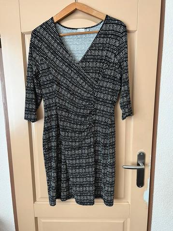 Mooie zwart/witte jurk van Signature maat 2Xl (44?) ZGAN beschikbaar voor biedingen