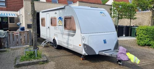 knaus azure 500  eu, Caravans en Kamperen, Caravans, Particulier, tot en met 4, 1000 - 1250 kg, Rondzit, Knaus, 2 aparte bedden
