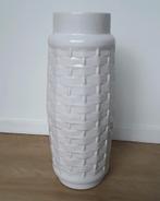 West Germany vaas, wit, 40cm, beschadigd ! Vanaf prijs, Gebruikt, Wit, Aardewerk of Porselein, Ophalen of Verzenden