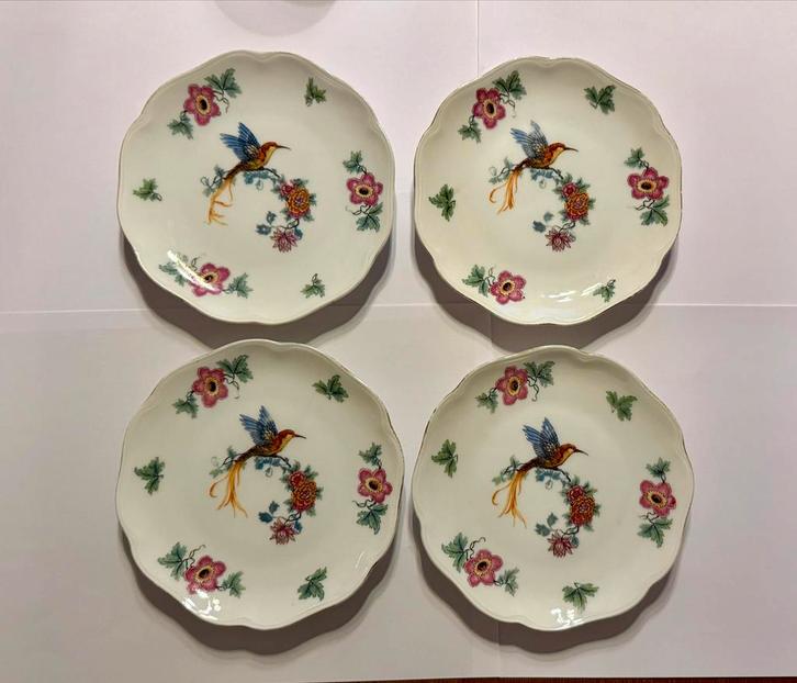 4 KPM Porseleinen Gebaksbordjes met Vogeldecor, Antiek en Kunst, Antiek | Servies compleet, Ophalen of Verzenden