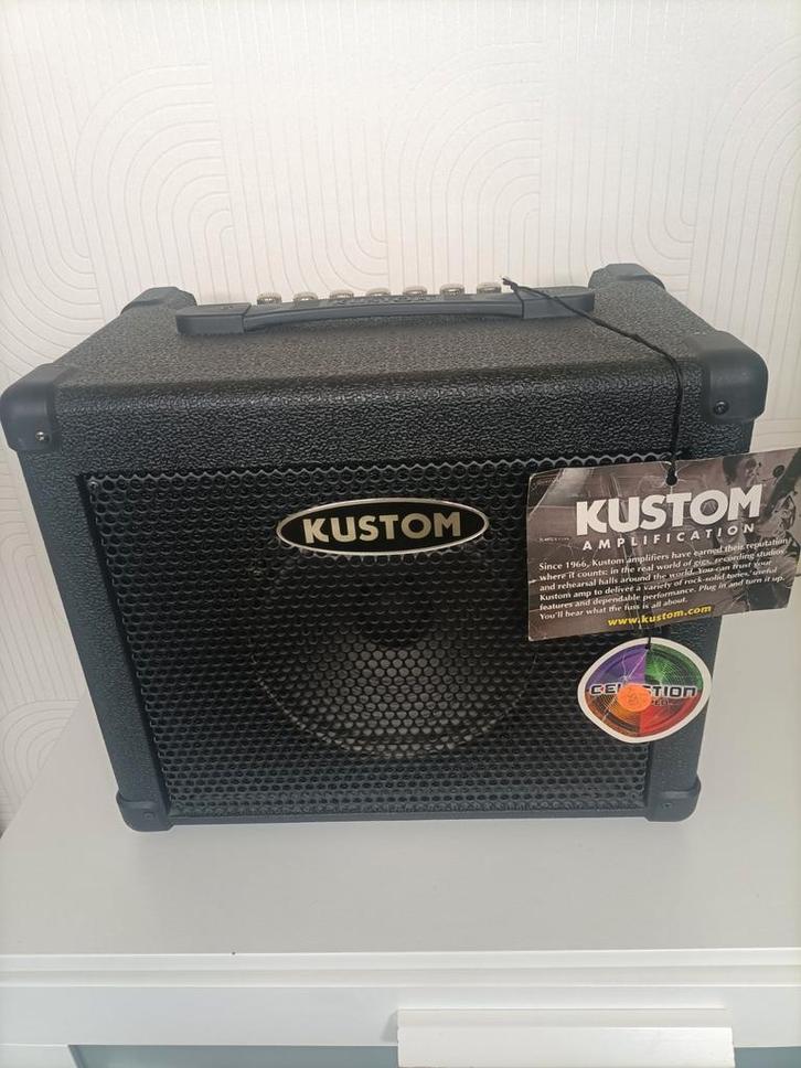 KUSTOM KMA 16R gitaar/keyboard versterker ZGAN, Muziek en Instrumenten, Versterkers | Bas en Gitaar, Zo goed als nieuw, Gitaar
