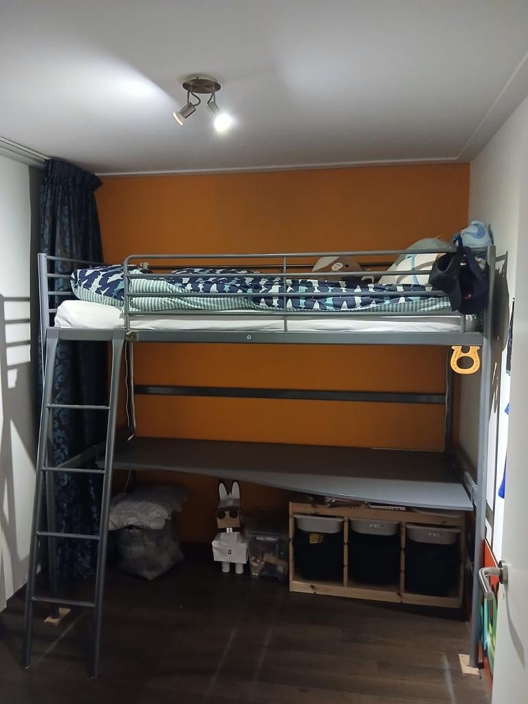 Hoogslaper met bureau - Ideaal voor kleine kamers, Ophalen, Gebruikt, Hoogslaper