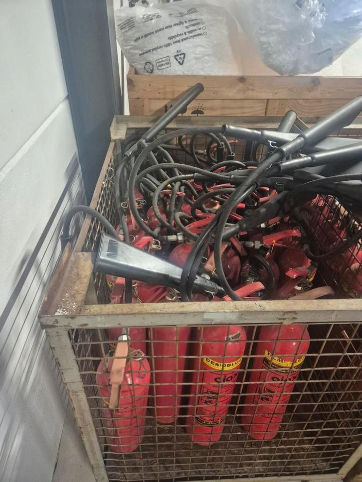 32x CO2 Brandblusser 5kg - gevuld, Huis en Inrichting, Brandblussers en Brandkasten, Ophalen of Verzenden