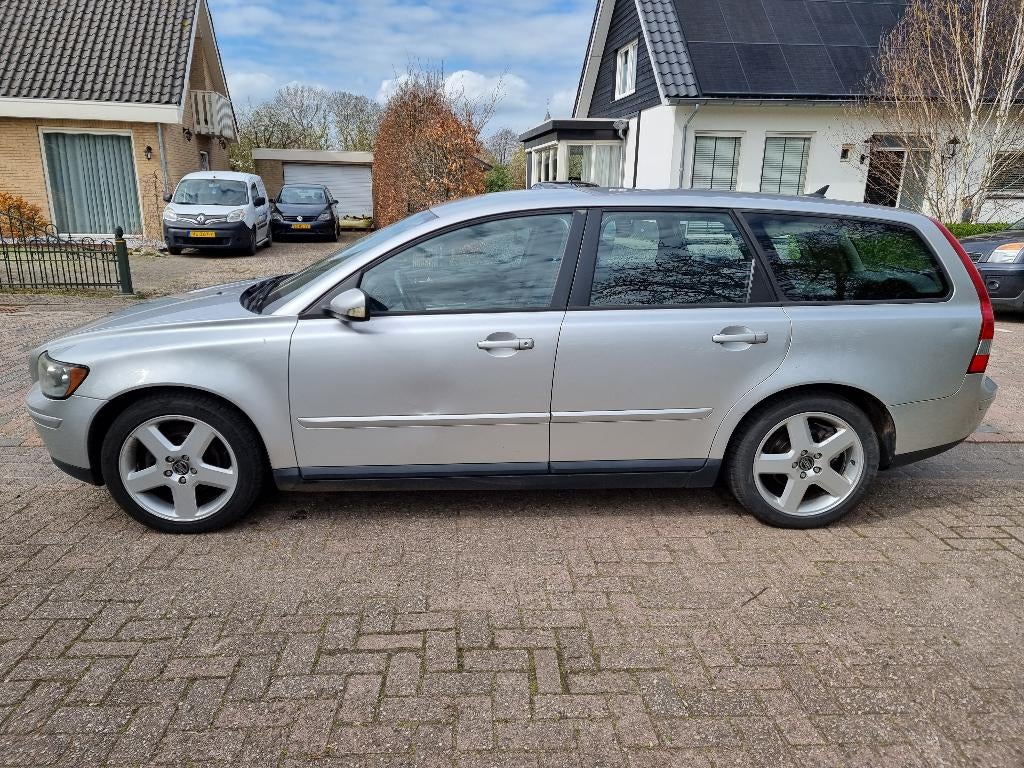 Volvo V50 1.8 Elan, airco, trekhaak, loop, sloop, export, Auto's, Voorwielaandrijving, 4 cilinders, Metallic lak, Handgeschakeld