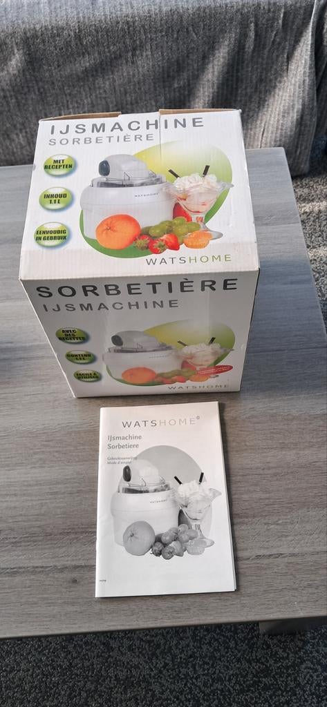 Watshome ijsmachine 1,1 liter, Ophalen of Verzenden, Zo goed als nieuw