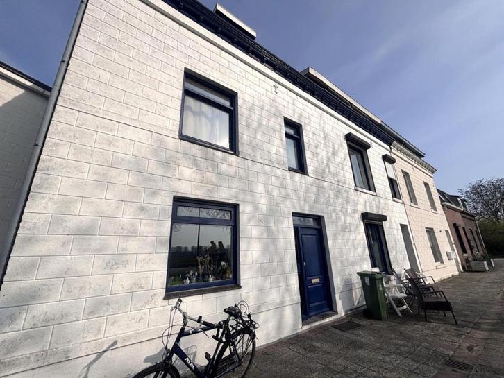 NIEUW! Woonruimte te huur Borgharenweg, Maastricht, Huizen en Kamers, Huizen te huur