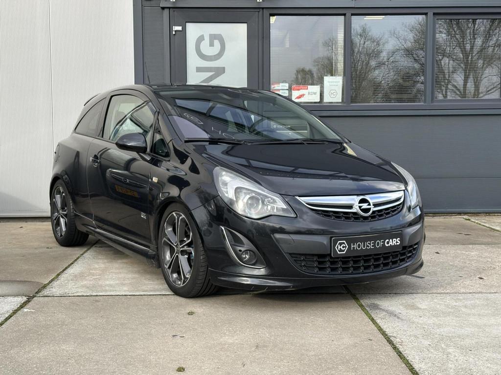 Opel Corsa 1.4 Turbo Cosmo OPC-Line Clima Cruise Navi NAP, Auto's, Voorwielaandrijving, Euro 5, Gebruikt, Zwart