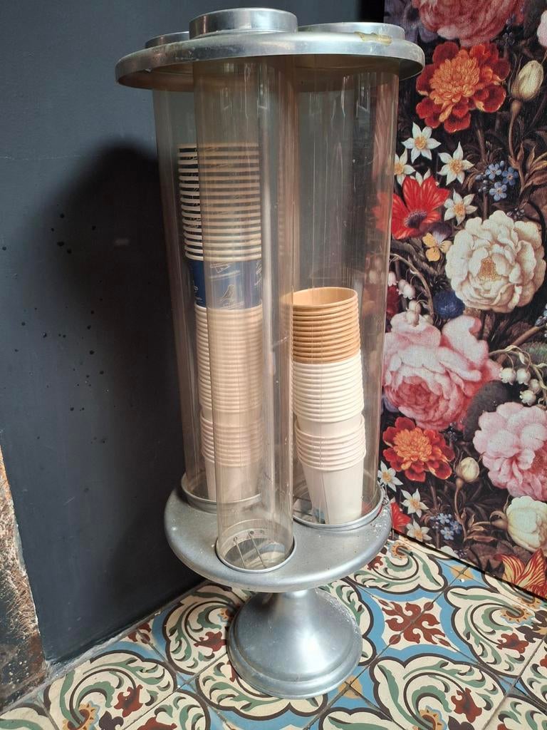 Industrieel bekertjeshouder brocante carrousel dispenser, Antiek en Kunst, Curiosa en Brocante, Ophalen of Verzenden