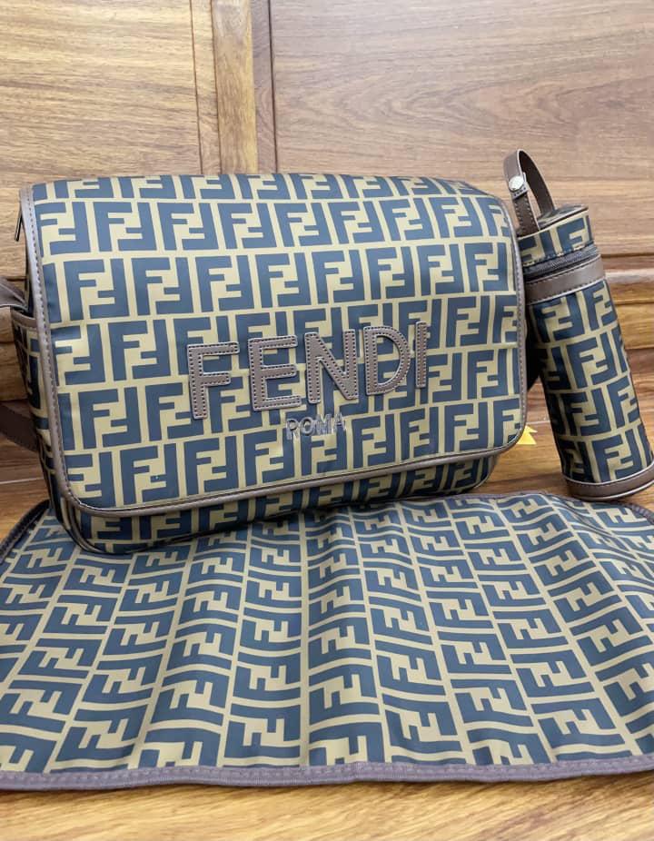 FENDI LUIERTASSET NIEUW, Ophalen, Zo goed als nieuw