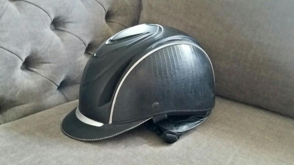 BR Viper Deluxe cap maat M (mt 53-57), Dieren en Toebehoren, Gebruikt, Dressuur, Kinderen, Ophalen of Verzenden