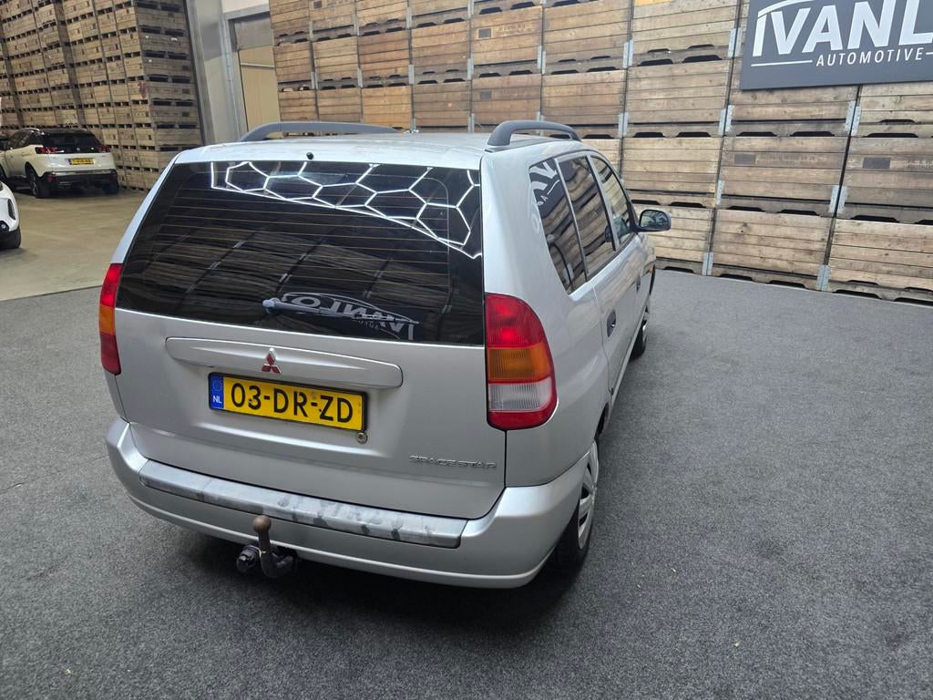 Mitsubishi Space Star 1.3 GL Airconditioning Trekhaak apk 10, Auto's, Mitsubishi, 1299 cc, Gebruikt, Zwart, 4 cilinders