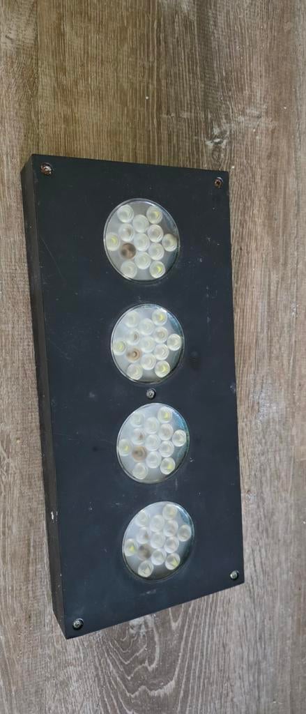 Hydra 52hd, gaat niet direct aan. Project of voor onderdelen, Ophalen of Verzenden