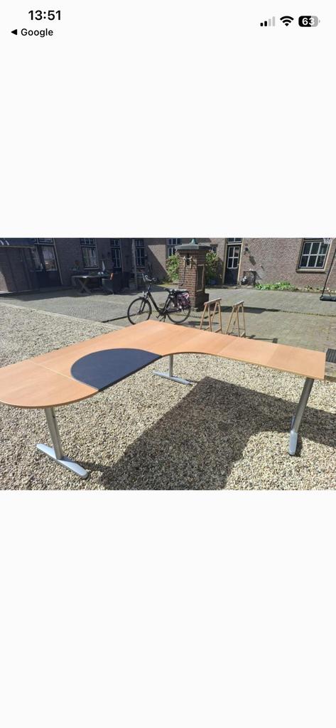 Bureau van ikea gratis, Ophalen of Verzenden, Zo goed als nieuw