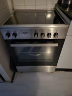 Elektrisch kookfornuis, Witgoed en Apparatuur, Fornuizen, Ophalen, 4 kookzones, Zo goed als nieuw, Energieklasse A of zuiniger