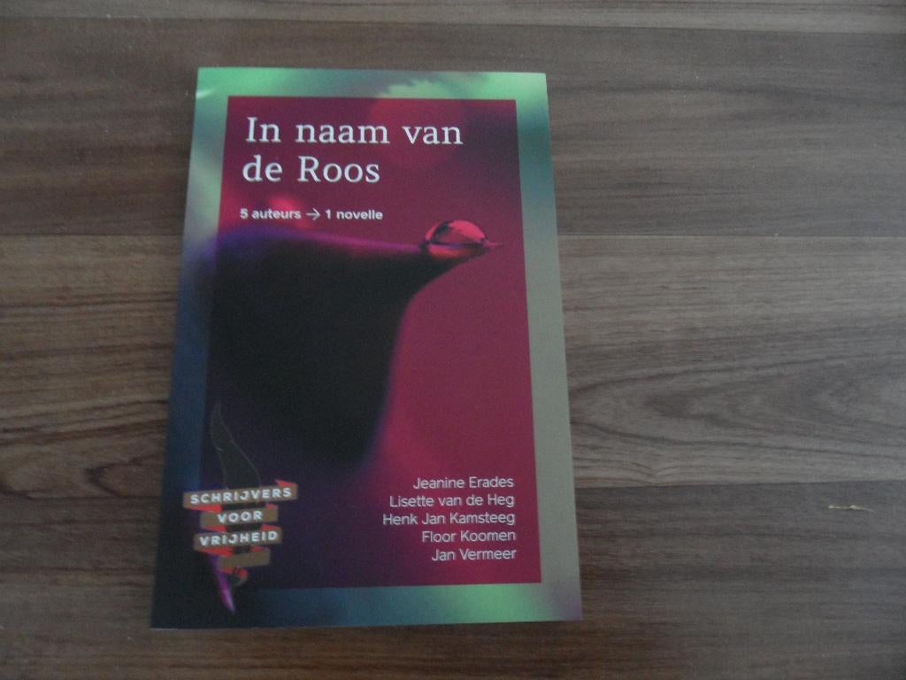 In naam van de Roos- diverse auteurs, Ophalen of Verzenden, Zo goed als nieuw
