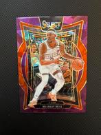 2024-25 Panini Select Pink Cracked Ice Bradley Beal /99, Ophalen of Verzenden, Zo goed als nieuw, Buitenlandse clubs, Poster, Plaatje of Sticker