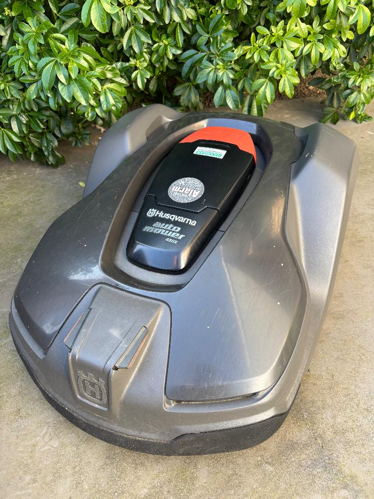 Husqvarna Automower 430X — dealeronderhouden, nieuwe accu, Ophalen, Cirkelmaaier, Gebruikt, Minder dan 30 cm