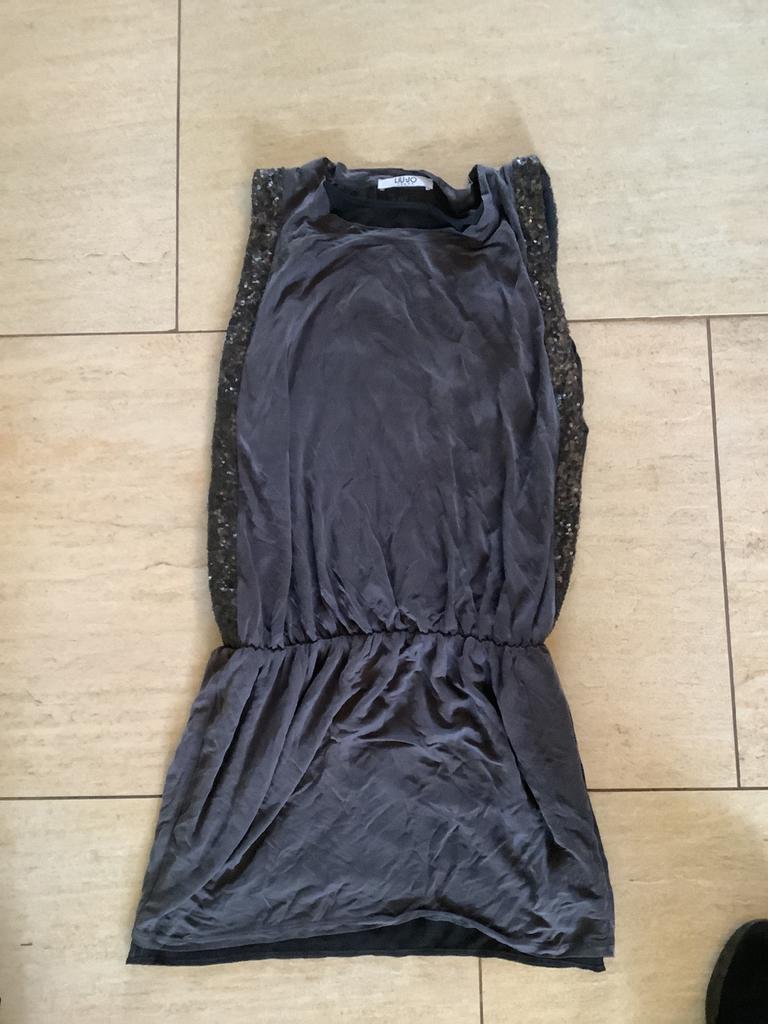 Liu Jo Jeans jurk met pailletten, Kleding | Dames, Jurken, Ophalen of Verzenden, Zo goed als nieuw, Maat 36 (S), Grijs