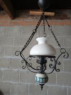 Vintage smeedijzeren hanglamp met opaline kap, Ophalen