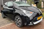 Toyota Aygo 1.0 Vvt-i x-play 72pk 5D 2018 Zwart, Voorwielaandrijving, Stof, 4 stoelen, Zwart