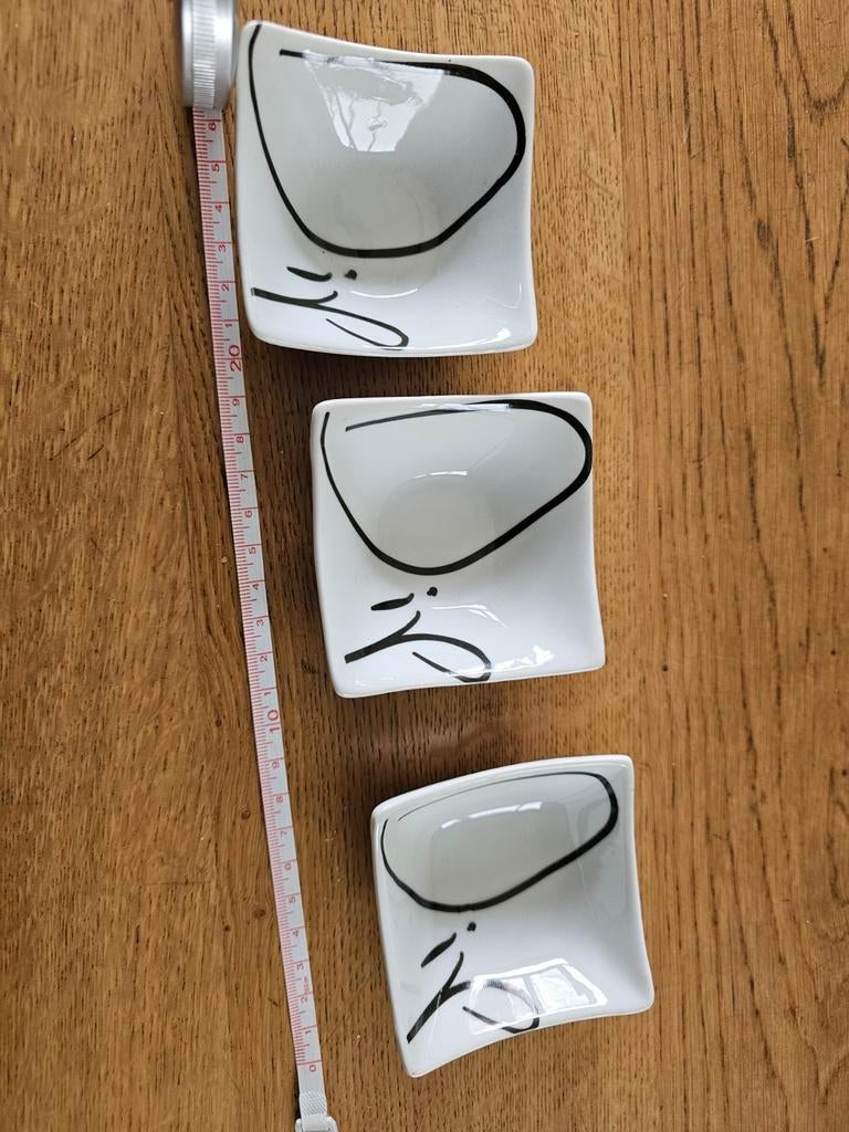 3 Gusta dipschaaltjes 8 cm vaatwasbestendig, Huis en Inrichting, Keramiek, Ophalen of Verzenden, Zo goed als nieuw, Kom(men)