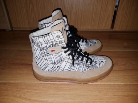 Wolky enkellaarsjes mt. 38 wit-zwart canvas in mooie staat, Kleding | Dames, Schoenen, Wolky, Wit, Lage of Enkellaarzen, Ophalen of Verzenden