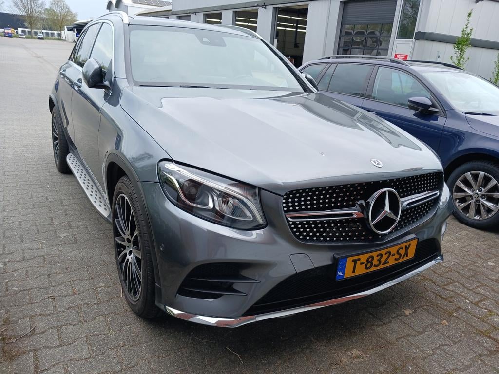 Mercedes-Benz GLC 250 211pk 4MATIC 9G-TRONIC 2017 Grijs, Automaat, 15 km/l, Cruise Control, Zwart