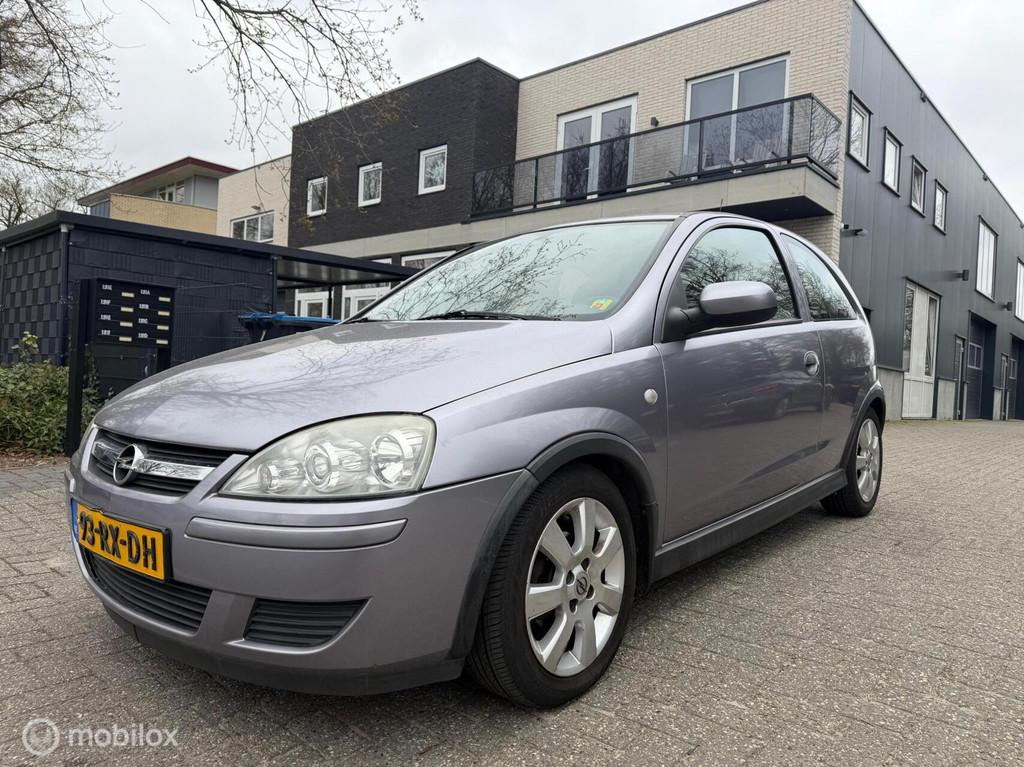 Opel Corsa 1.2-16V Silverline|Automaat|Nwe Apk|Lage km stand, Auto's, Opel, 450 kg, Gebruikt, 31 €/maand, 1229 cc
