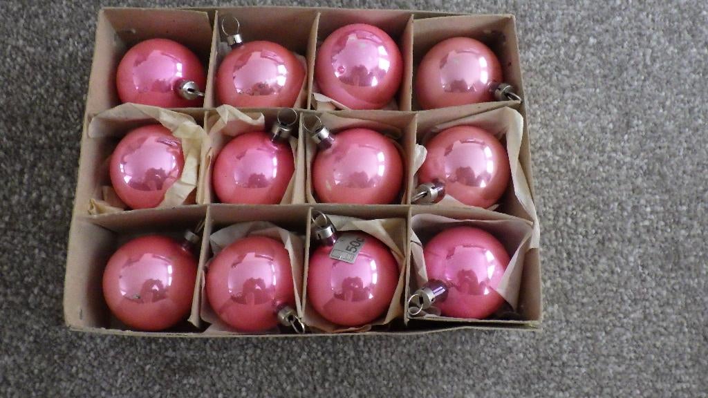 12 roze oude kerstballen, Ophalen of Verzenden, Gebruikt