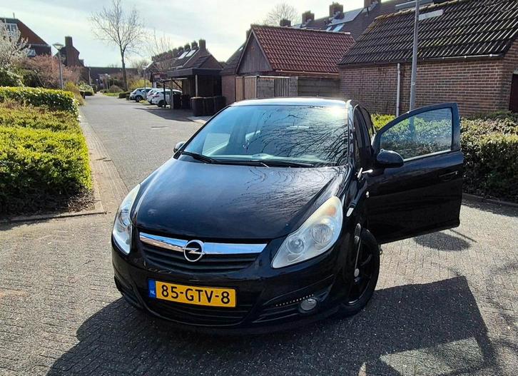 Opel Corsa 1.4 16V 5D 2008 Zwart, Auto's, Opel, Particulier, Corsa, Airconditioning, Bluetooth, Cruise Control, Isofix, Lichtmetalen velgen