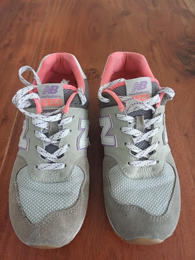 New balance 574 schoenen maat 35. Nieuw staat, Meisje, Schoenen, Ophalen of Verzenden, Zo goed als nieuw
