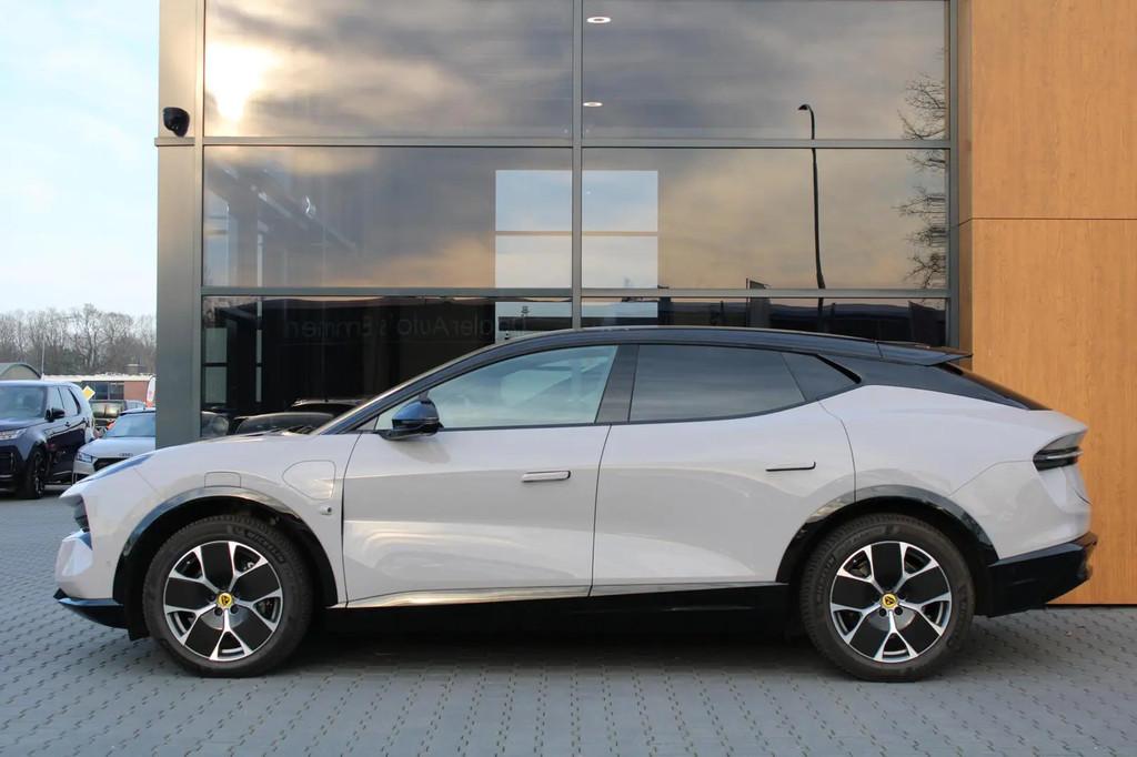 Lotus Eletre EDS 450 4WD 112 kWh € 72.950,00, Auto's, Automaat, Gebruikt, 137 €/maand, SUV of Terreinwagen