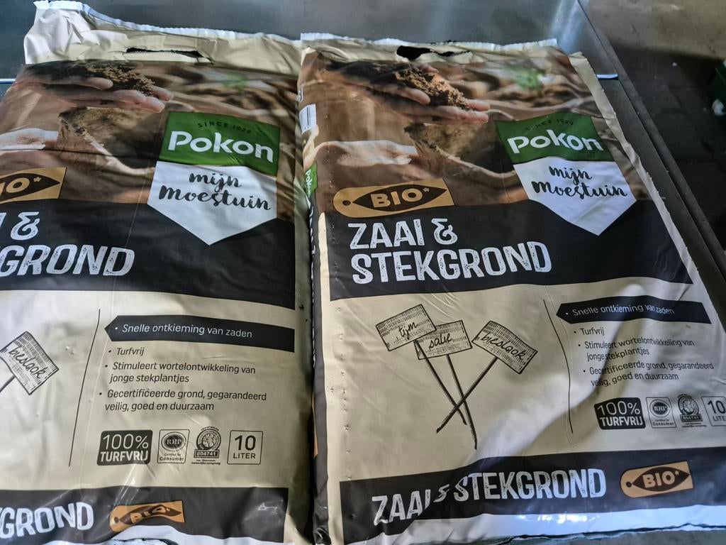 Opruiming zaai en stekgrond 2 zakken 20 Liter, Tuin en Terras, Ophalen of Verzenden
