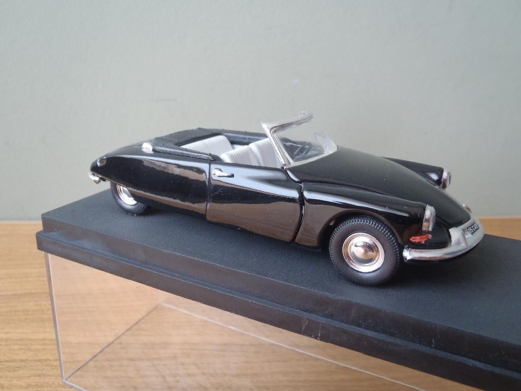 Rare Rides: A Stunning 1962 Citron ID19, Le Dandy | The Truth About Cars