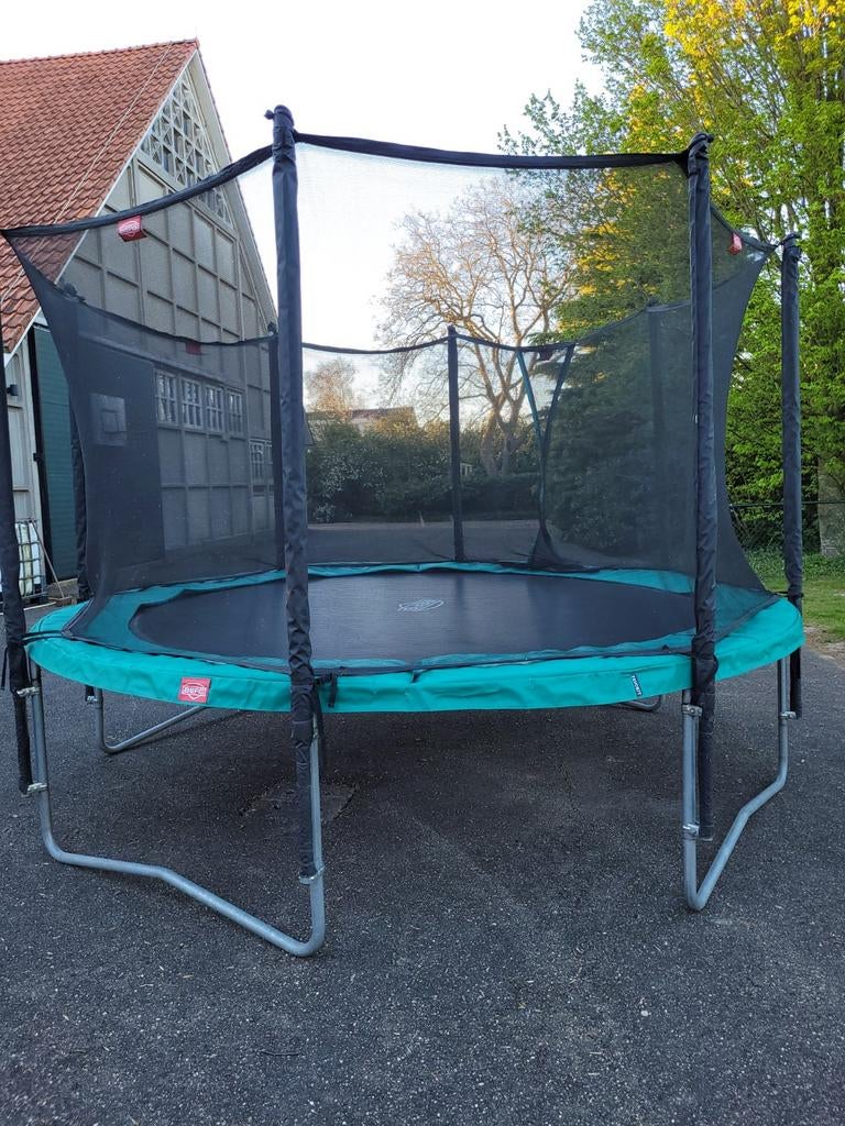Berg trampoline 380 cm met veiligheidsnet, Kinderen en Baby's, Speelgoed | Buiten | Trampolines, Ophalen, Gebruikt