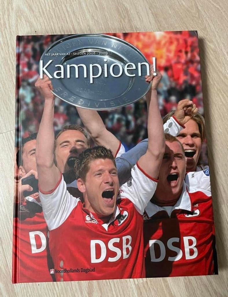 AZ Kampioen! Het Jaar van AZ Seizoen 2008-2009, Ophalen of Verzenden, Zo goed als nieuw, Overige sporten