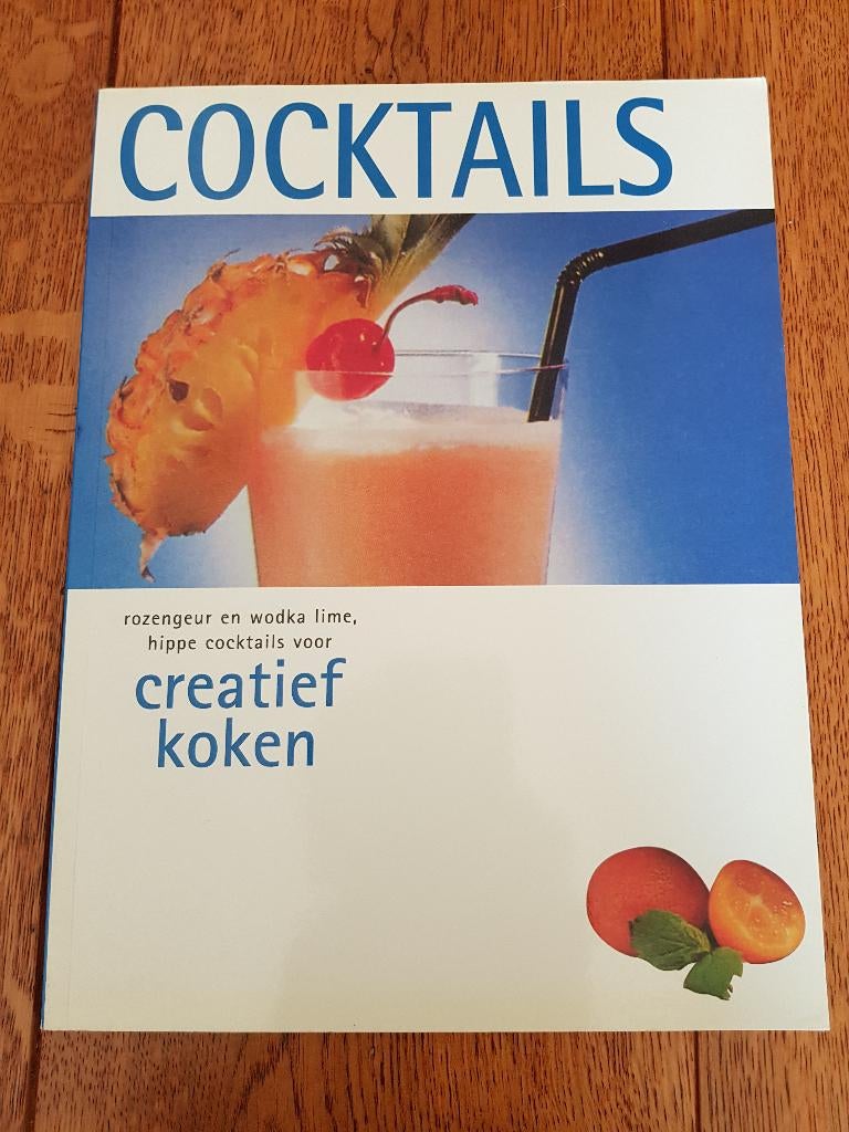 Boek : Cocktails -- Hippe cocktails voor creatief koken --, Ophalen of Verzenden, Gelezen