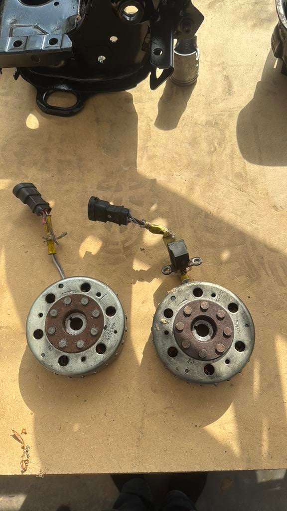 Gilera runner 50cc ontsteking, Ophalen of Verzenden, Zo goed als nieuw, Blok