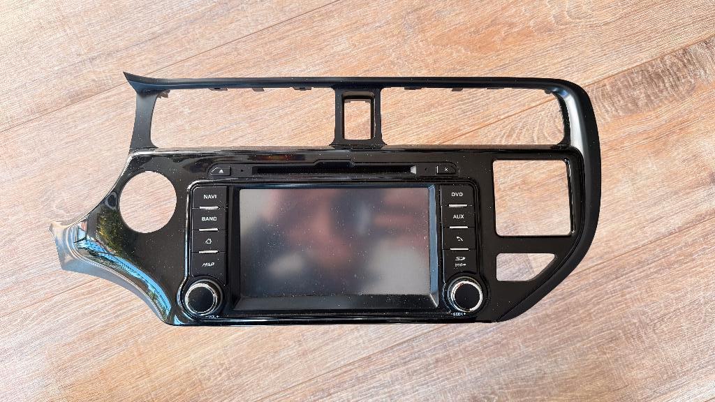 Navigatie- en multimediasysteem Kia Rio (2011–2014), Ophalen, Gebruikt