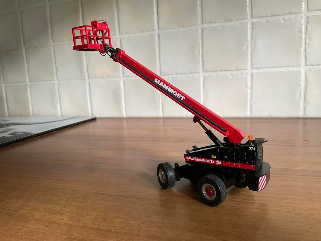 Grove hoogwerker  in Mammoet  kleuren., Ophalen of Verzenden, Zo goed als nieuw, Hijskraan, Tractor of Landbouw, NZG
