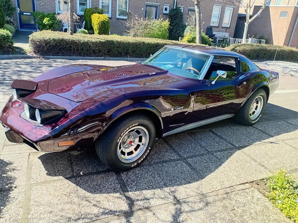 Te koop. Chevrolet Corvette c3. L -48 350cui. 5,7 liter, Auto's, Automaat, Zwart, Overige kleuren, Particulier